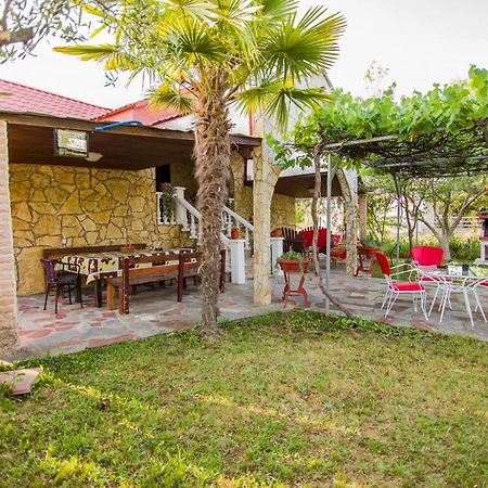 Villa Touzla Офринио Экстерьер фото
