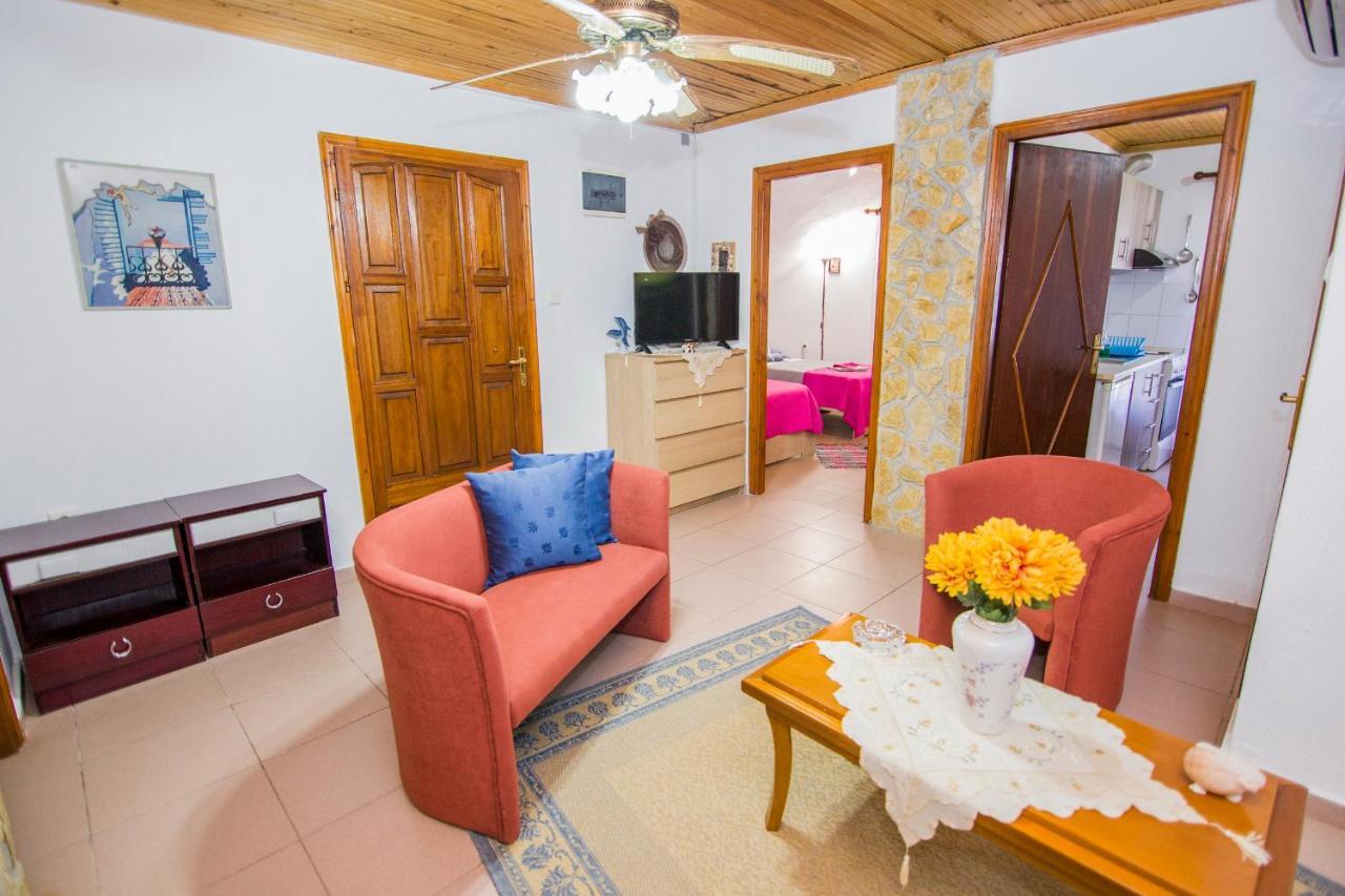 Villa Touzla Офринио Экстерьер фото