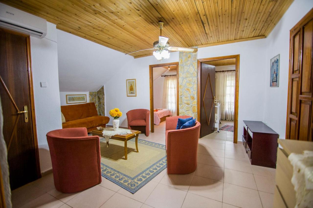 Villa Touzla Офринио Экстерьер фото